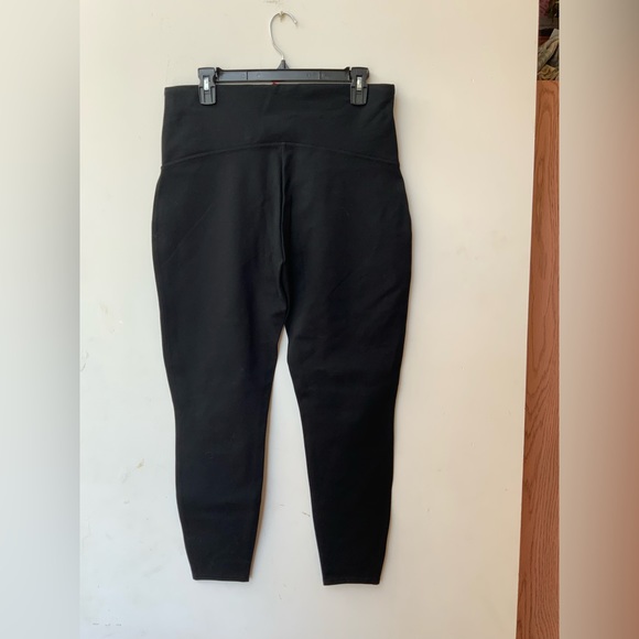 Spanx Pointe Leggings NWT - Picture 3 of 3